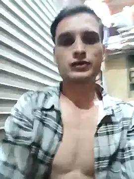 Snapshot of Beinghorny83 chatting on 02/12/26, 06:25 Beinghorny83 online show from 02/12/26, 06:25