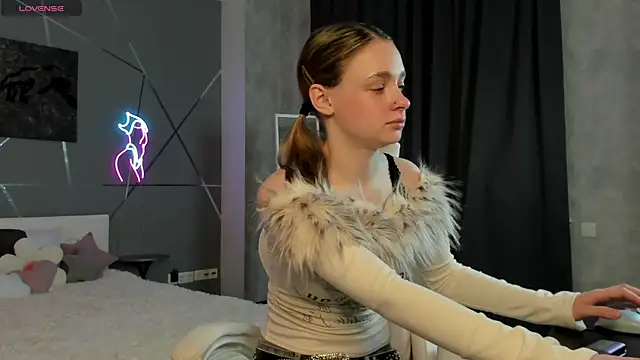 naomi reiss online show from 07/01/26, 01:40