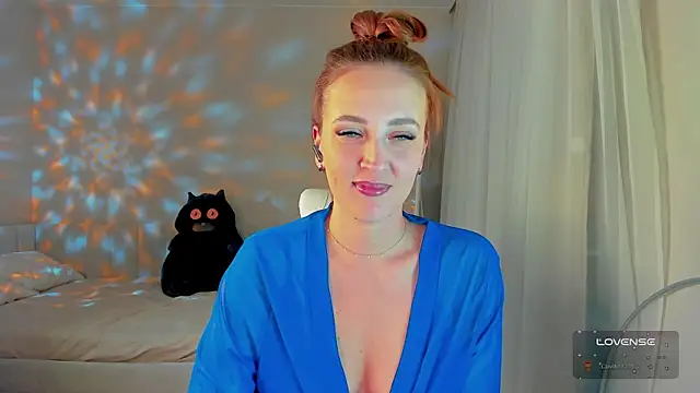 Snapshot of she_wolf chatting on 04/16/26, 01:56 she wolf online show from 04/16/26, 01:56