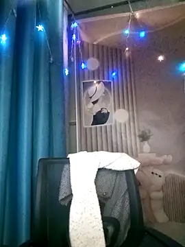 Girl-crazy1 online show from 04/05/26, 08:22