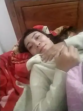 Snapshot of cute-shine chatting on 02/22/26, 03:54 cute-shine online show from 02/22/26, 03:54