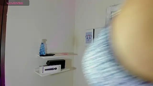 Snapshot of Chhloe69 chatting on 02/20/26, 01:11 Chhloe69 online show from 02/20/26, 01:11