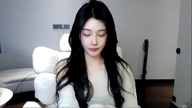 MedeLineayr online show from 03/29/26, 05:02