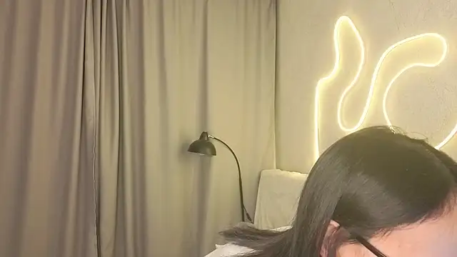 BeatrisRosel online show from 02/19/26, 06:37