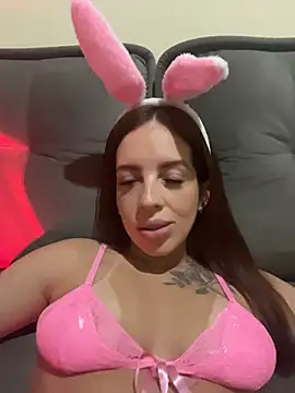 Snapshot of Larinhap chatting on 04/05/26, 03:26 Larinhap online show from 04/05/26, 03:26