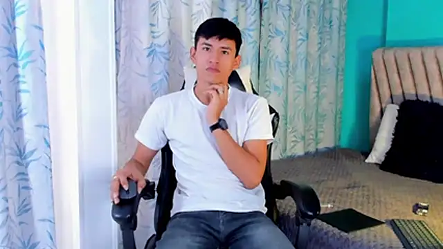 Snapshot of NicolasTorrez chatting on 02/27/26, 08:53 NicolasTorrez online show from 02/27/26, 08:53