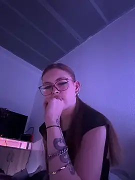 Milli-Kiss online show from 03/08/26, 07:06