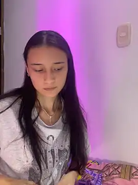 candy deluxe online show from 05/08/26, 03:23