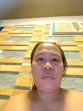 squirtshantal online show from 11/26/25, 10:49