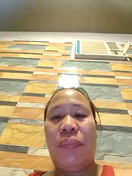 squirtshantal online show from 11/30/25, 05:33