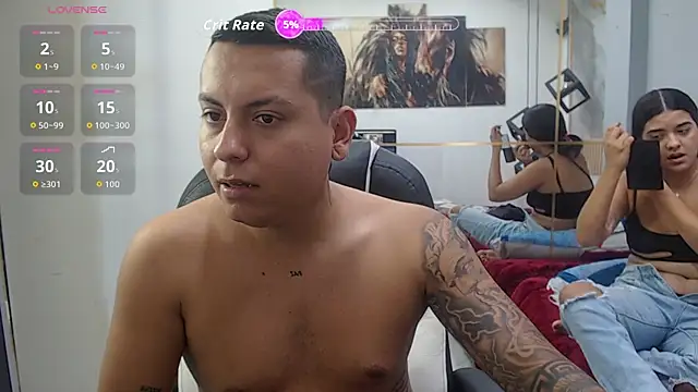 Snapshot of vanessa_f chatting on 02/24/26, 07:01 vanessa f online show from 02/24/26, 07:01