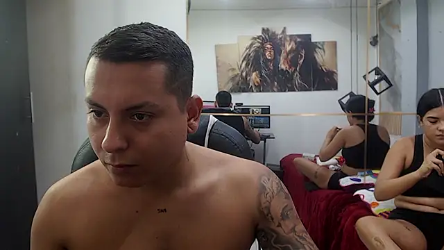 Snapshot of vanessa_f chatting on 02/25/26, 07:23 vanessa f online show from 02/25/26, 07:23