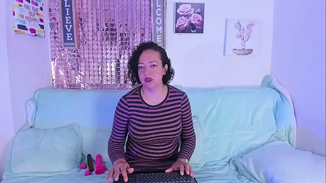 AdeleNasty online show from 02/13/26, 01:40