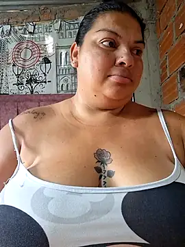 Juli Powl online show from 03/03/26, 12:33