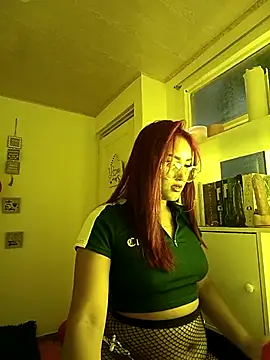 Snapshot of Aleja_Sammy chatting on 02/18/26, 05:20 Aleja Sammy online show from 02/18/26, 05:20