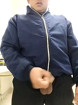 Hachi28 online show from 04/17/26, 01:30