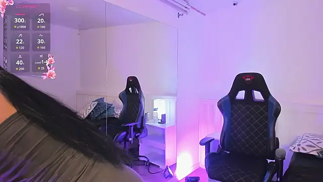 maya1  online show from 02/18/26, 12:06