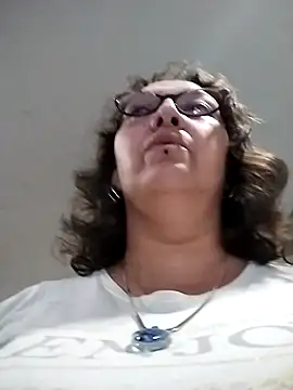  Saraqueen online show from 03/11/26, 09:54