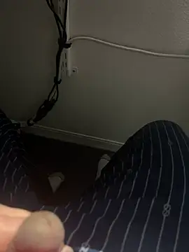 awesomemilkss online show from 04/16/26, 02:34