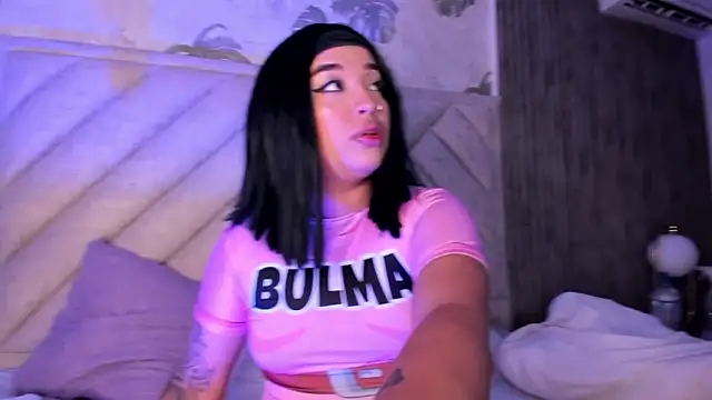 SarahRizof online show from 03/18/26, 05:21