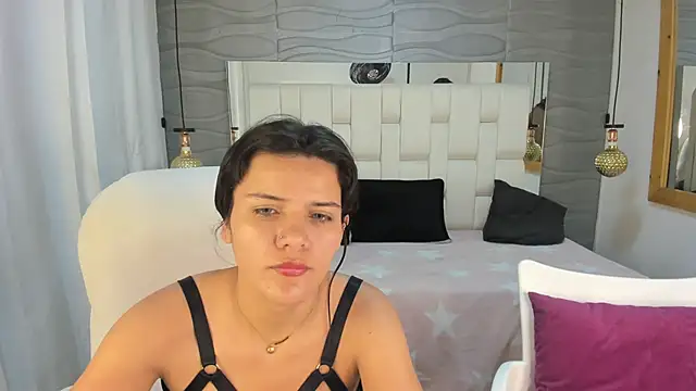 Veyra sereny online show from 03/03/26, 10:59