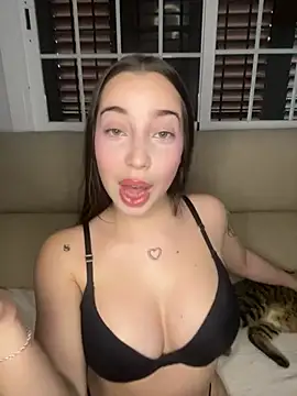 rosemistic online show from 04/21/26, 06:12