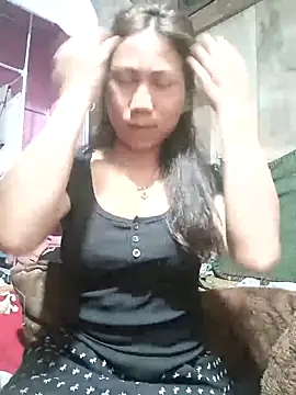 Snapshot of Aron1133 chatting on 03/04/26, 03:51 Aron1133 online show from 03/04/26, 03:51