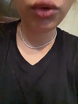 SweetAisha00 online show from 03/18/26, 09:40