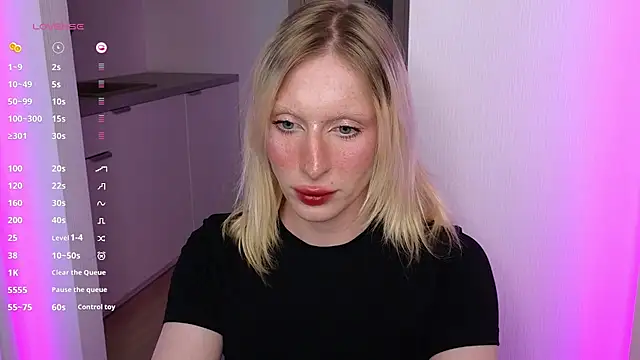 LexieWintour online show from 07/09/26, 02:21