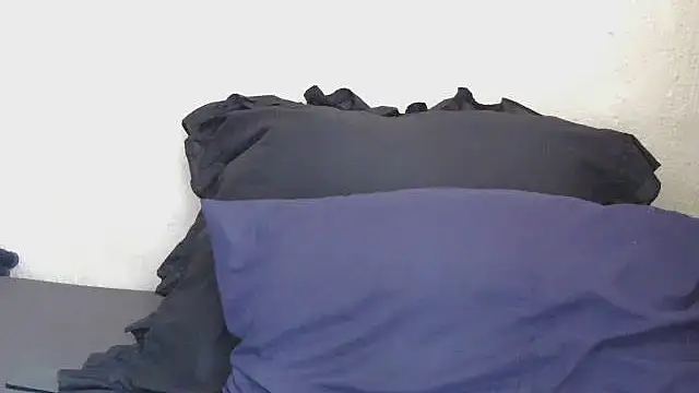 Snapshot of YumPeaches chatting on 02/27/26, 10:04 YumPeaches online show from 02/27/26, 10:04