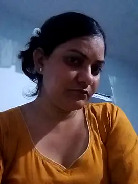 Snapshot of Anushka_Singh0 chatting on 02/13/26, 04:03 Anushka Singh0 online show from 02/13/26, 04:03