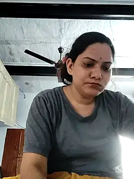 Anushka Singh0 online show from 06/28/26, 01:17