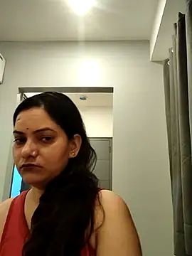 Anushka Singh0 online show from 07/15/26, 11:54
