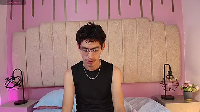 skinny jean  online show from 02/28/26, 01:56