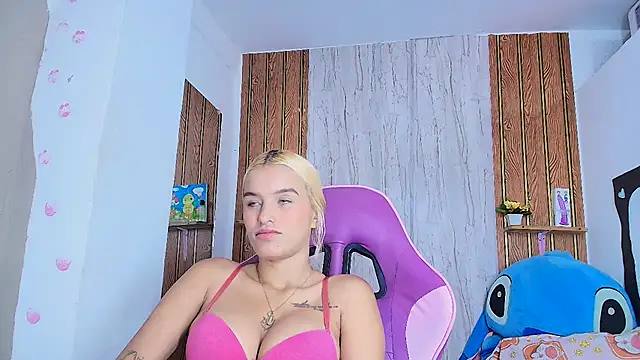 abigail sandoval online show from 04/14/26, 01:39