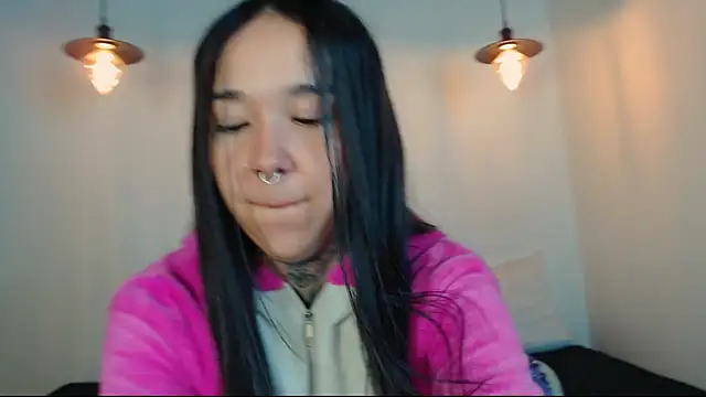 Snapshot of alien_eyes09 chatting on 02/19/26, 02:29 alien eyes09 online show from 02/19/26, 02:29