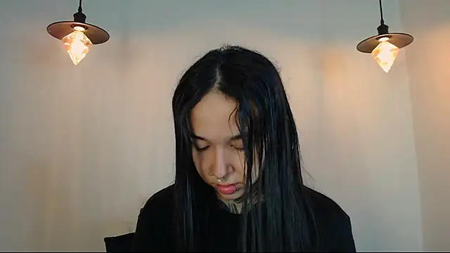 Snapshot of alien_eyes09 chatting on 02/21/26, 02:01 alien eyes09 online show from 02/21/26, 02:01