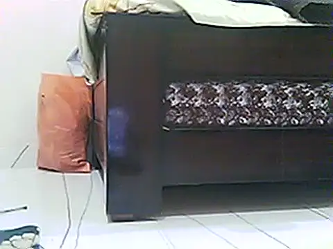 lucknow-desiboy online show from 06/02/26, 01:18