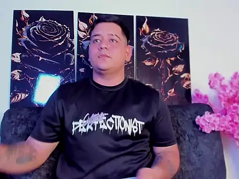 winy hot online show from 02/16/26, 11:12