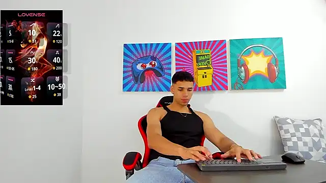 Snapshot of Thomas_walker14 chatting on 02/22/26, 12:58 Thomas walker14 online show from 02/22/26, 12:58