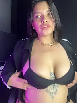 Miss Bella Flame online show from 05/20/26, 12:50