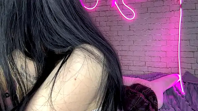 ExiePecue online show from 02/21/26, 11:11