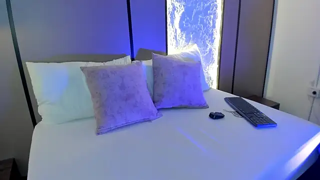 ariadna boneville online show from 03/05/26, 02:29