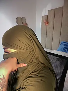 rashaaa  online show from 04/10/26, 01:55