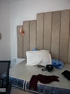 rashaaa  online show from 04/17/26, 04:04