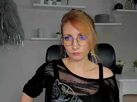 CinderellaMoon online show from 02/24/26, 06:55