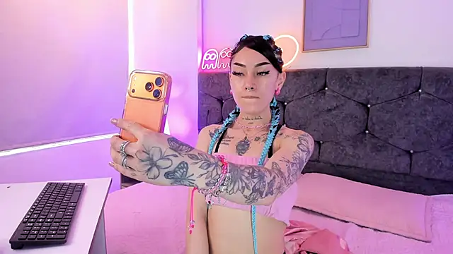 Megan Morphy online show from 03/27/26, 01:33