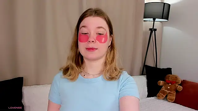 MaraaSwan online show from 04/18/26, 02:04