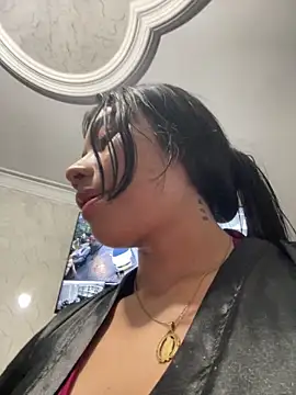 eimmy  skinny online show from 05/13/26, 11:00