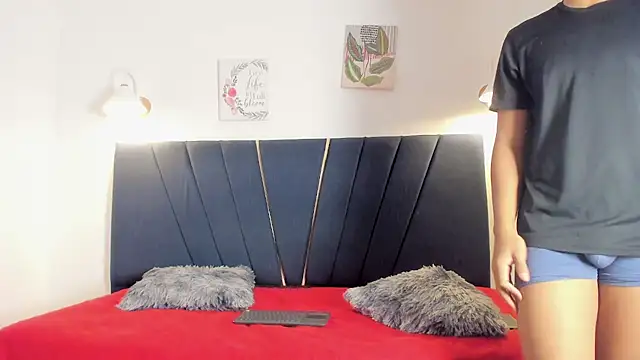 Snapshot of kleiver_cum18 chatting on 03/02/26, 06:37 kleiver cum18 online show from 03/02/26, 06:37